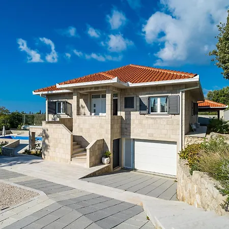 Lovely In With Wifi Apartman Cilipi