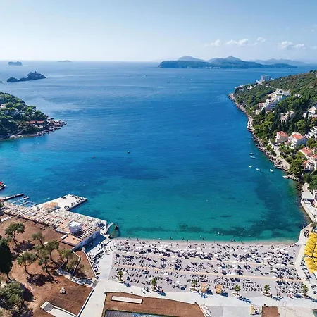 Lovely In With Wifi Apartman