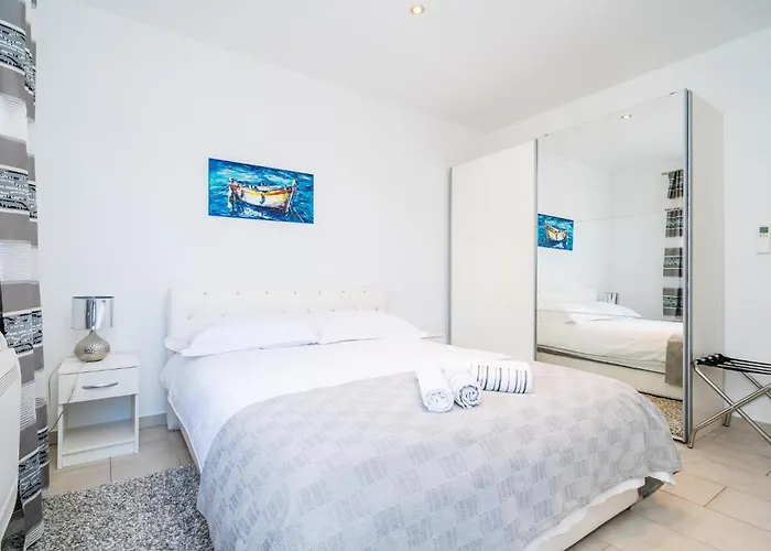 Lovely In With Wifi Apartament