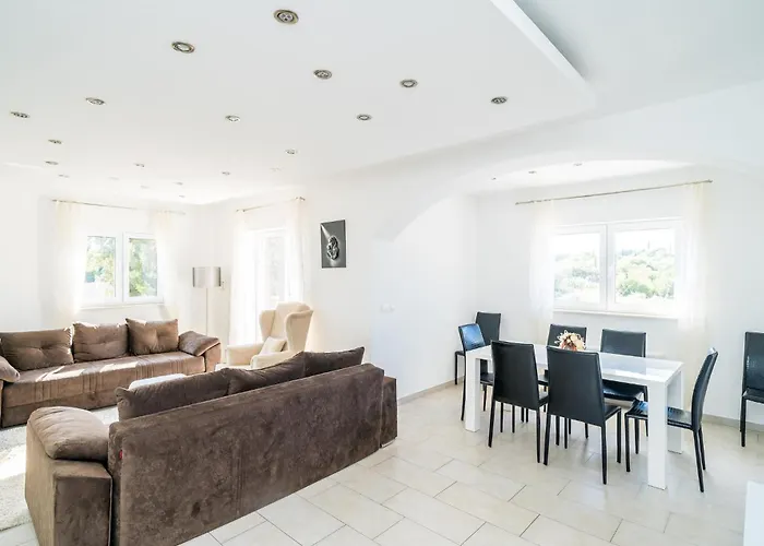 Lovely In With Wifi * Čilipi